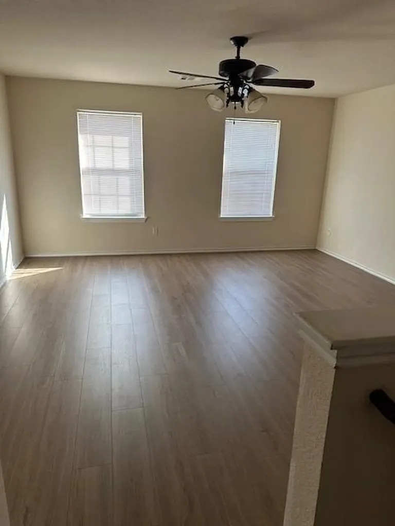 1316 Beechwood Drive Kyle TX 78640