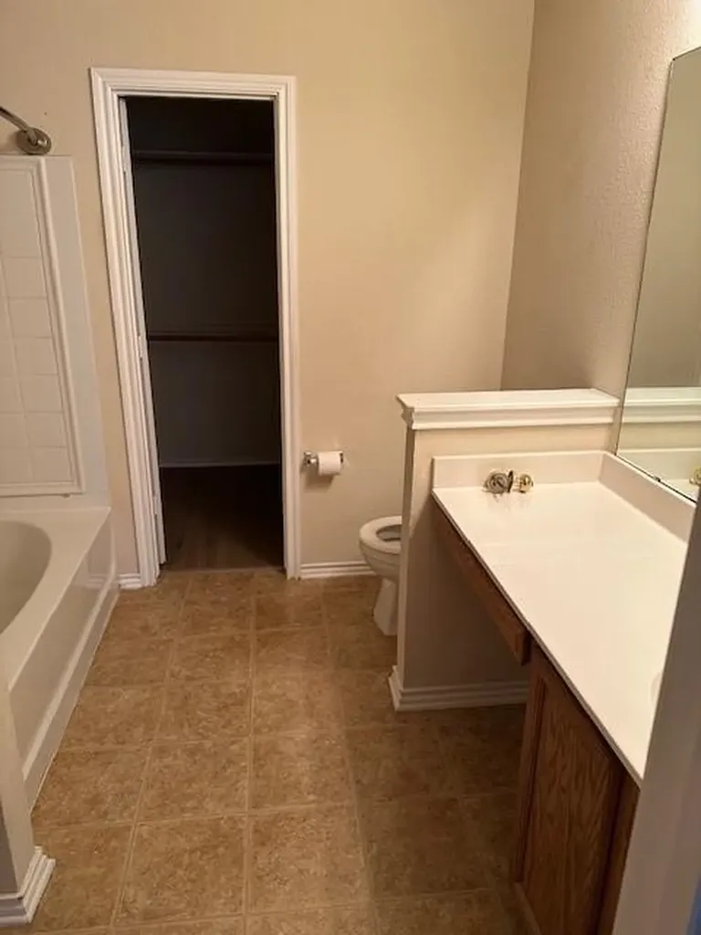 1316 Beechwood Drive Kyle TX 78640