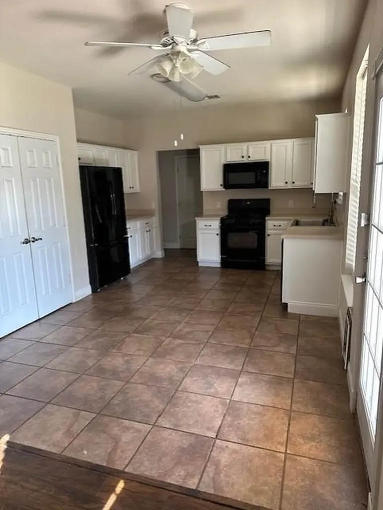 1316 Beechwood Drive Kyle TX 78640