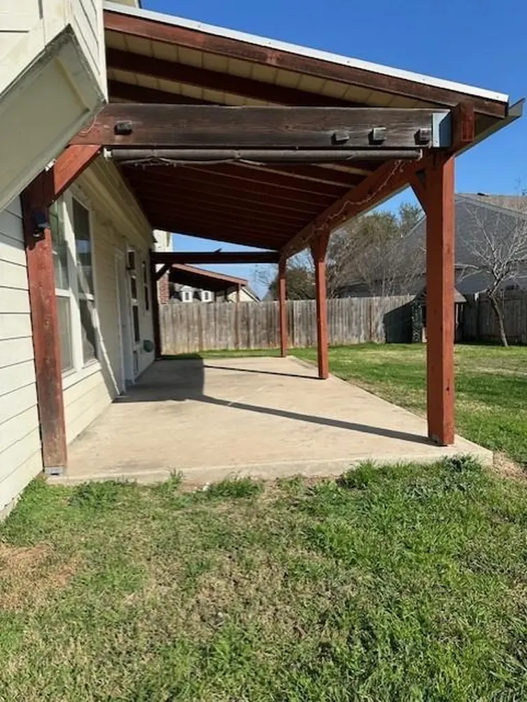 1316 Beechwood Drive Kyle TX 78640
