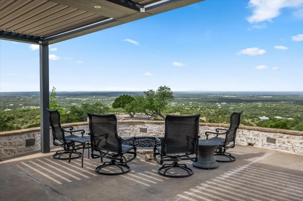 6594 W Highway 290 Dripping Springs TX 78620