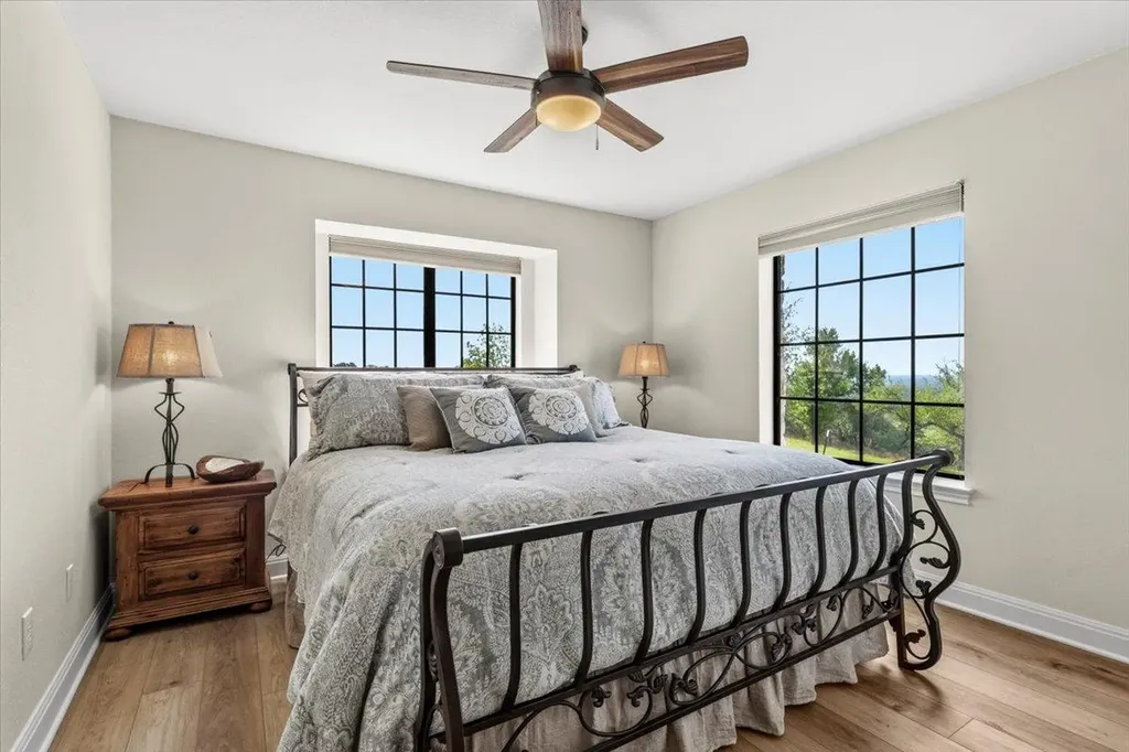 6594 W Highway 290 Dripping Springs TX 78620