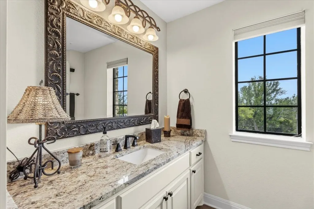 6594 W Highway 290 Dripping Springs TX 78620
