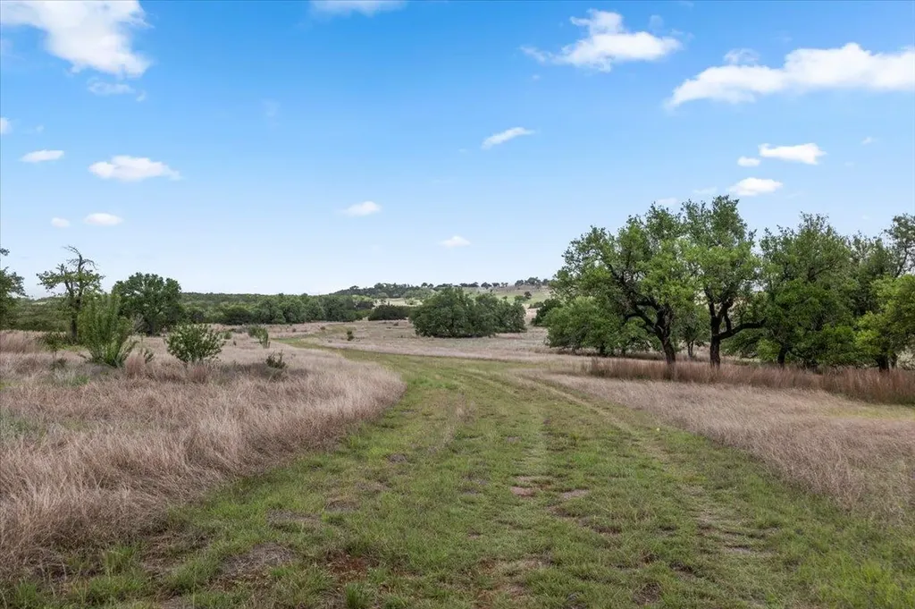 6594 W Highway 290 Dripping Springs TX 78620