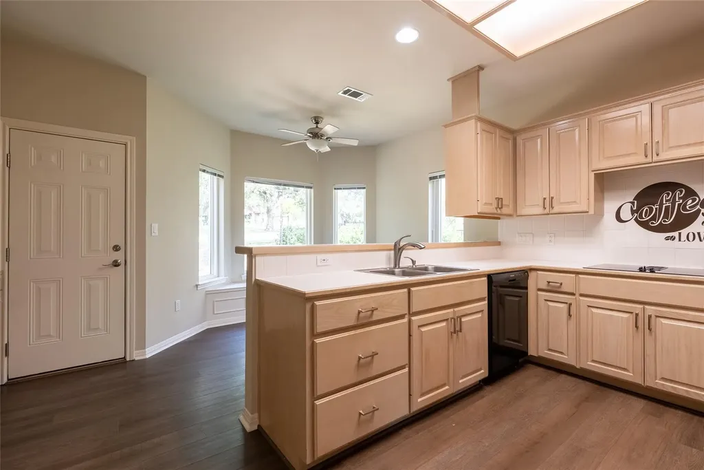 1411 Lakeway Drive Lakeway TX 78734