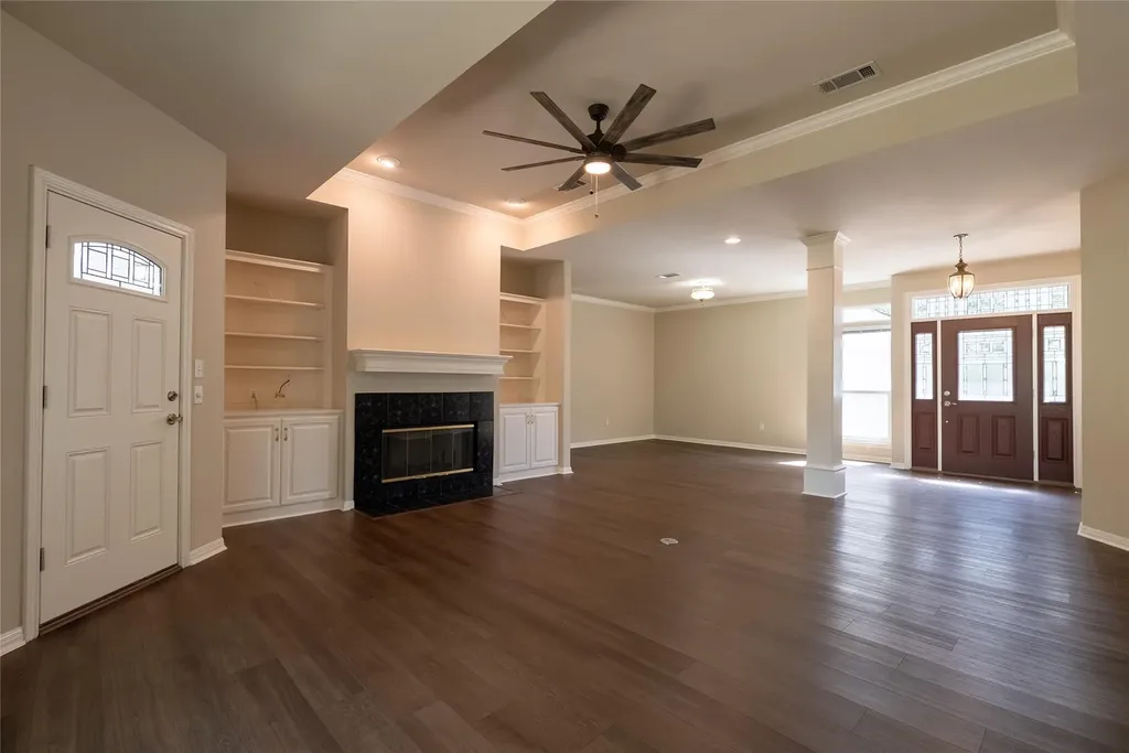 1411 Lakeway Drive Lakeway TX 78734
