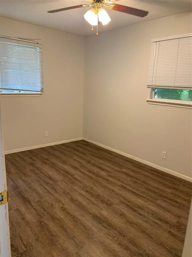 413-415 Live Oak Street Kyle TX 78640
