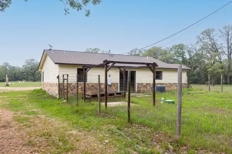 326 Zapalac Road Smithville TX 78957