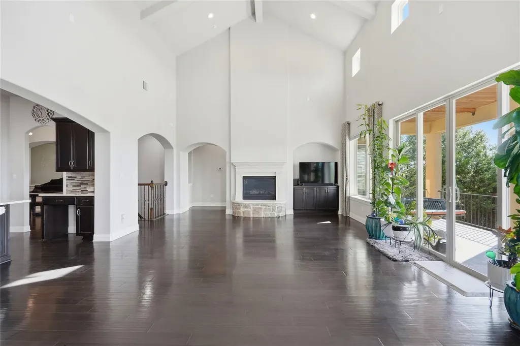 111 Serene Hilltop Circle Austin TX 78738