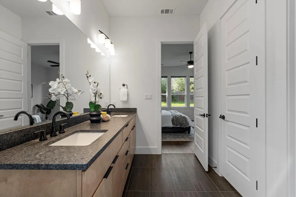 305 Comfort Maple Lane Dripping Springs TX 78620
