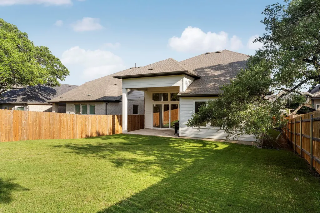 305 Comfort Maple Lane Dripping Springs TX 78620