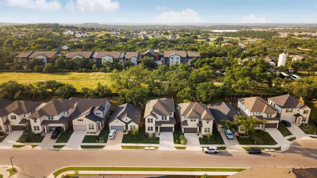 305 Comfort Maple Lane Dripping Springs TX 78620