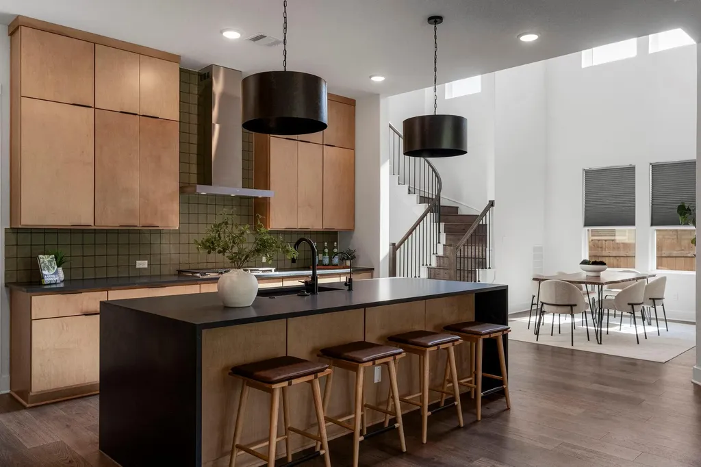 305 Comfort Maple Lane Dripping Springs TX 78620