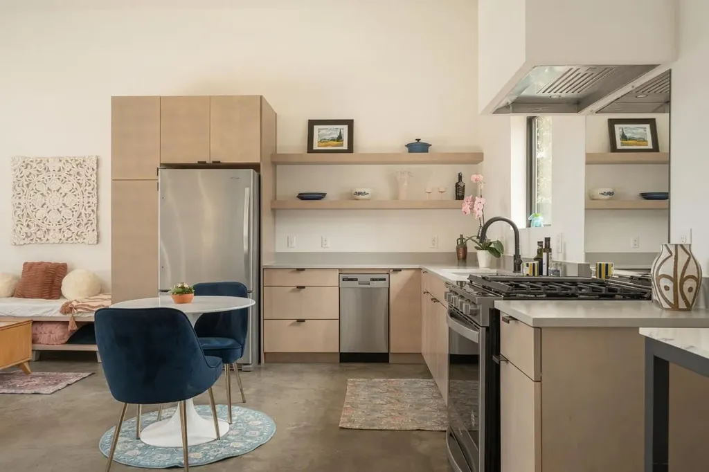 804 W Annie Street Austin TX 78704