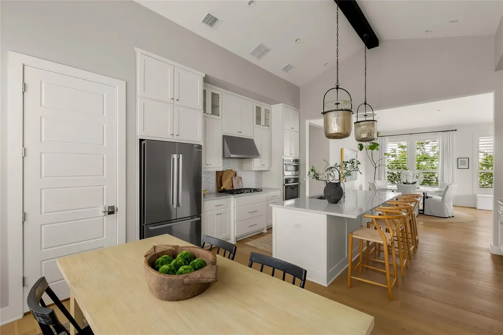 4314 Flameleaf Sumac Drive Austin TX 78738