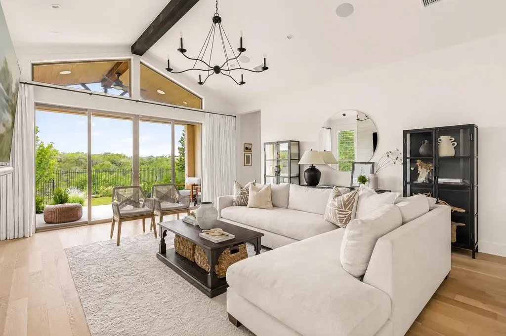 4314 Flameleaf Sumac Drive Austin TX 78738