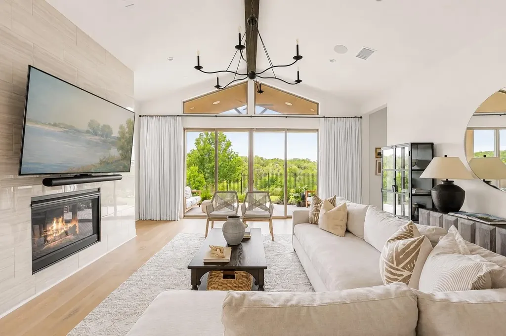 4314 Flameleaf Sumac Drive Austin TX 78738