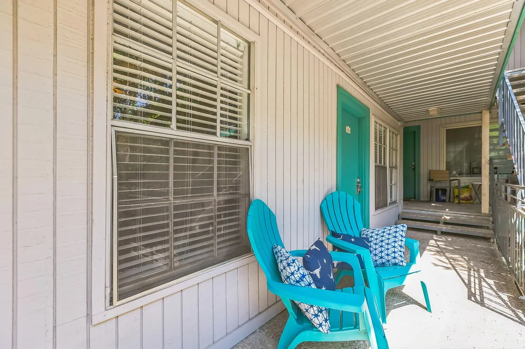 300 Crockett Street Austin TX 78704