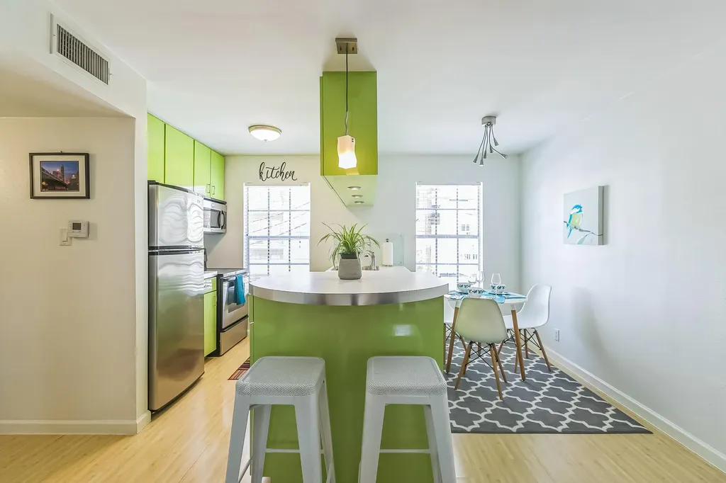 300 Crockett Street Austin TX 78704