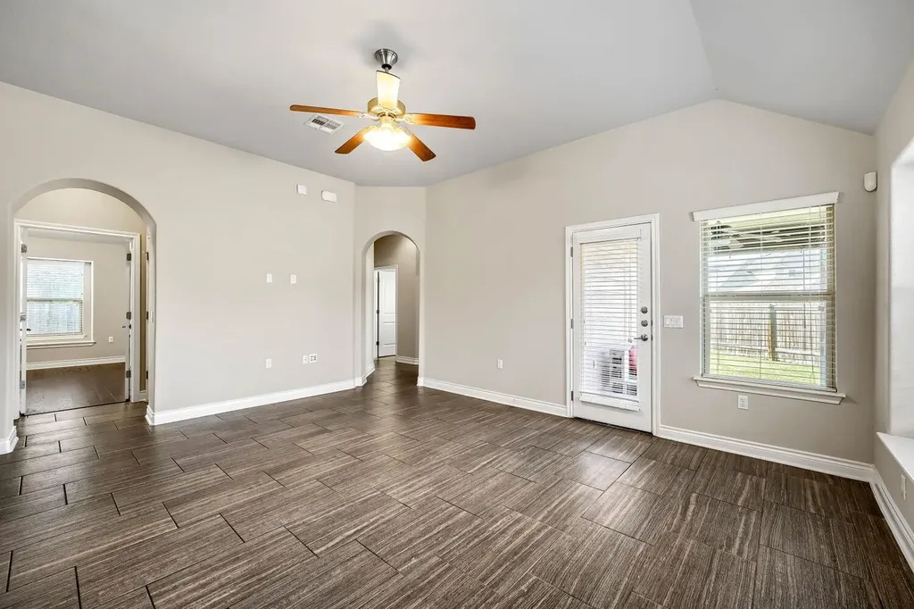 2404 Spanish Camp Cove Austin TX 78725