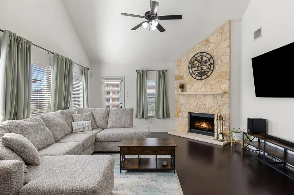 2474 Santa Barbara Loop Round Rock TX 78665