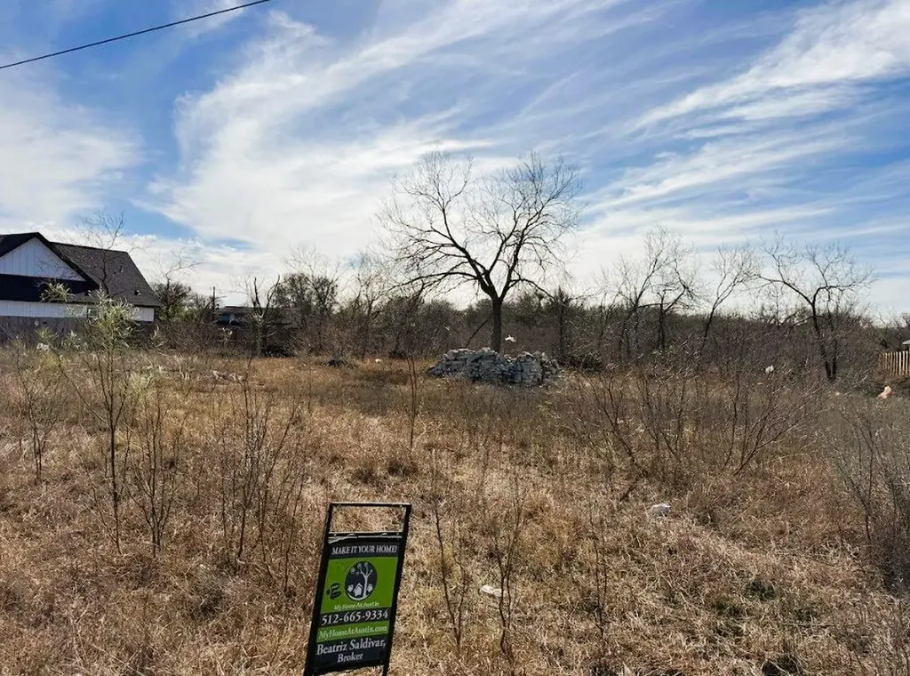 133 Blushing Drive Cedar Creek TX 78612