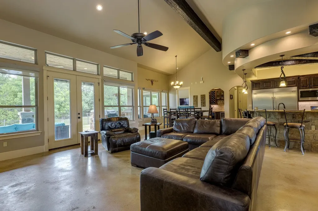 212 Golden Eagle Way Liberty Hill TX 78642