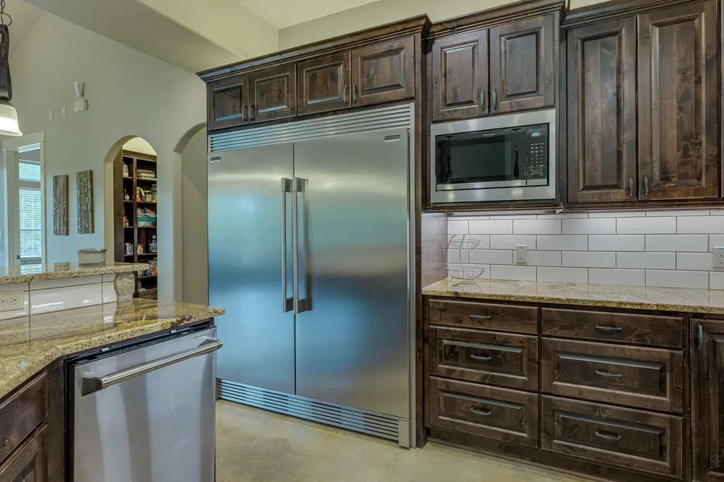 212 Golden Eagle Way Liberty Hill TX 78642