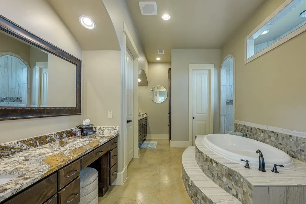 212 Golden Eagle Way Liberty Hill TX 78642