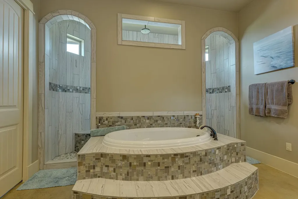 212 Golden Eagle Way Liberty Hill TX 78642