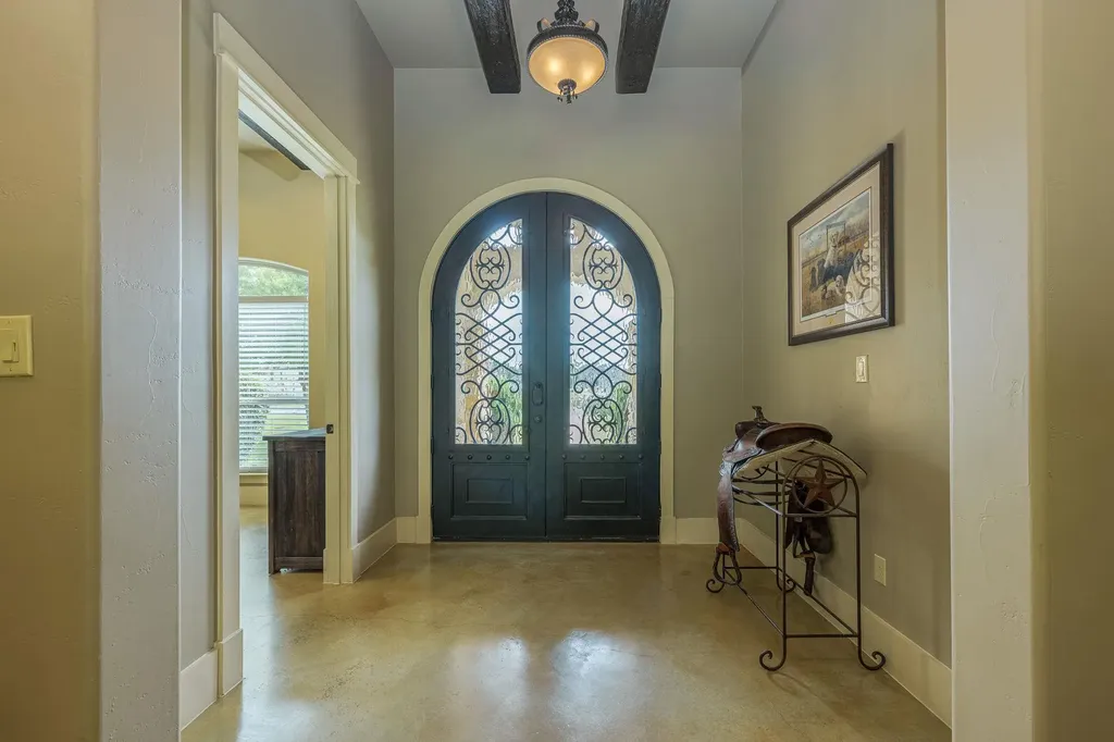 212 Golden Eagle Way Liberty Hill TX 78642