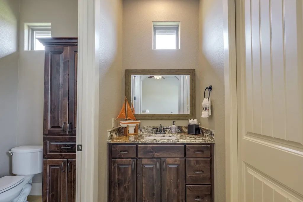 212 Golden Eagle Way Liberty Hill TX 78642