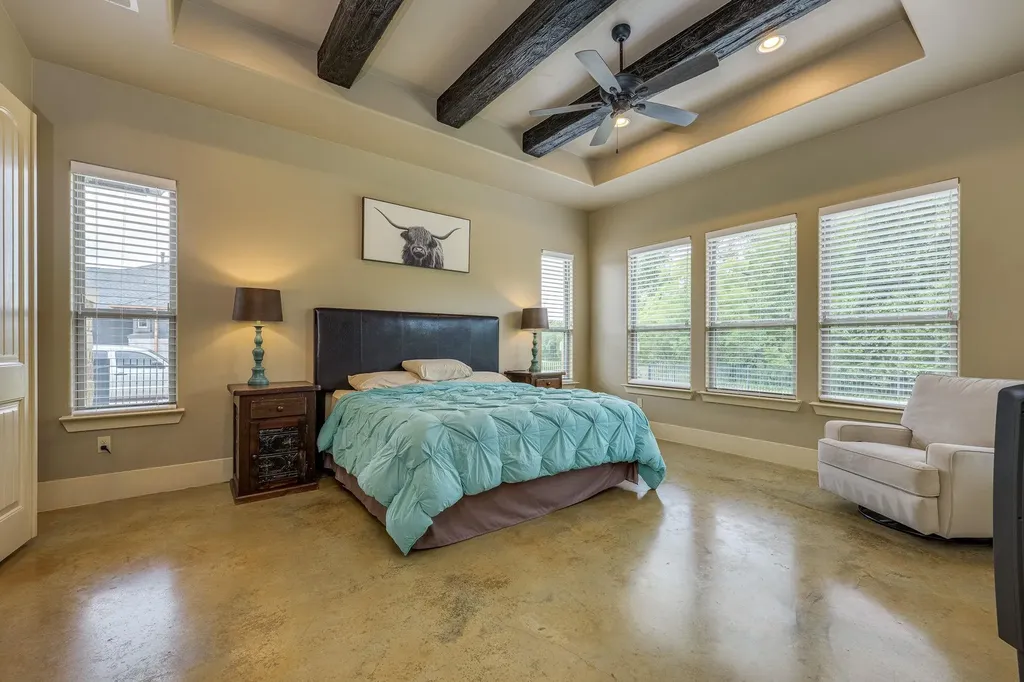 212 Golden Eagle Way Liberty Hill TX 78642