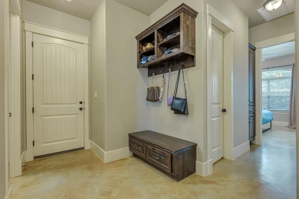 212 Golden Eagle Way Liberty Hill TX 78642