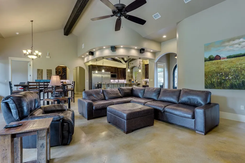 212 Golden Eagle Way Liberty Hill TX 78642