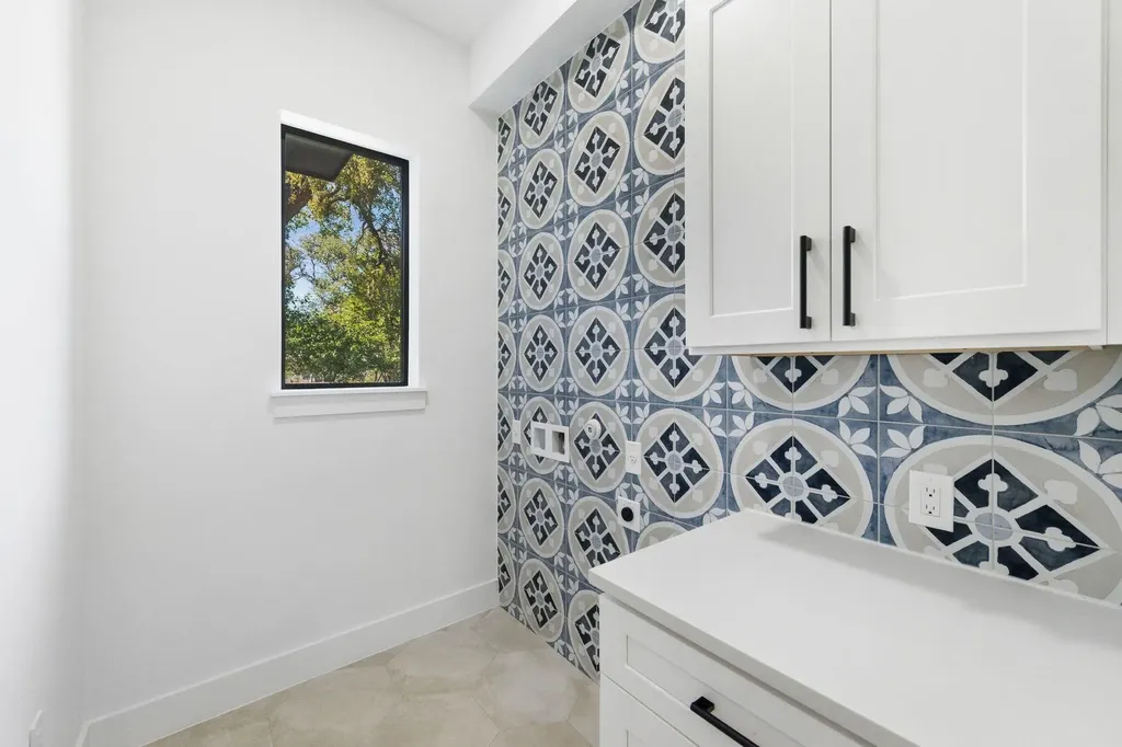 2303 Westworth Circle Austin TX 78704