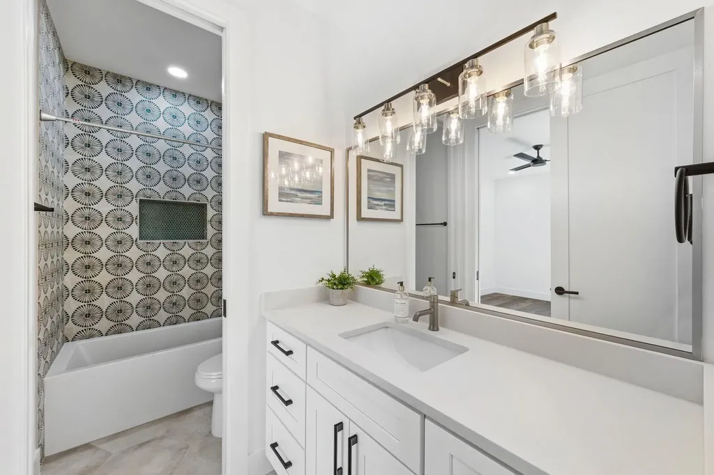 2303 Westworth Circle Austin TX 78704