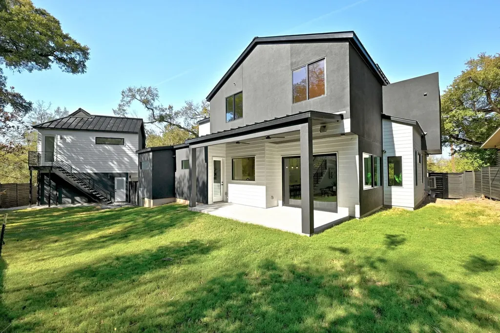 2303 Westworth Circle Austin TX 78704