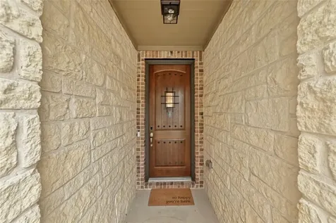 1724 Stinnett Drive Leander TX 78641