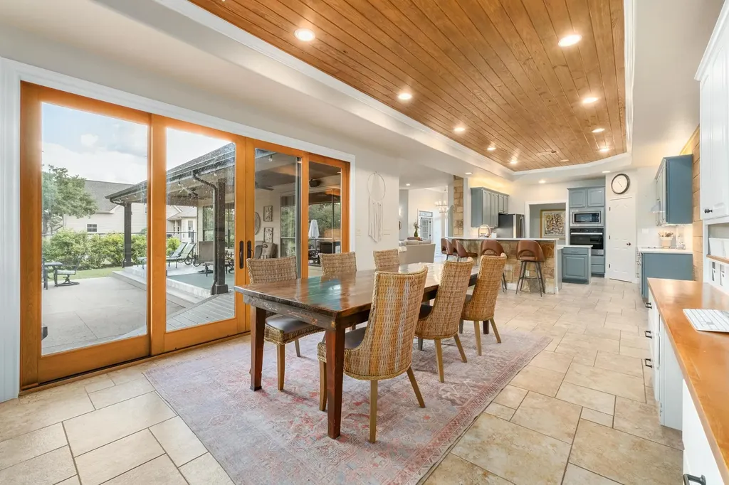 416 Shadywood Lane Dripping Springs TX 78620