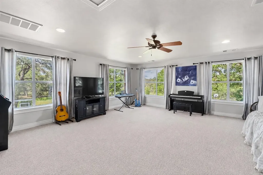 416 Shadywood Lane Dripping Springs TX 78620