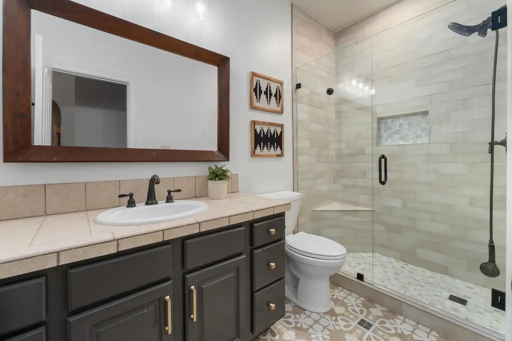 416 Shadywood Lane Dripping Springs TX 78620