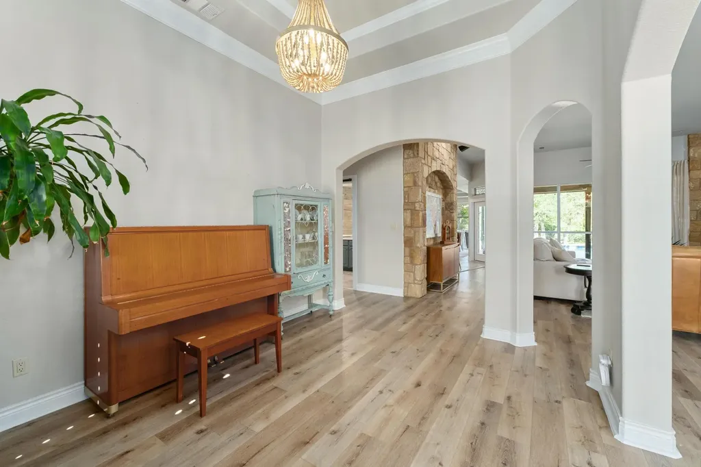 416 Shadywood Lane Dripping Springs TX 78620