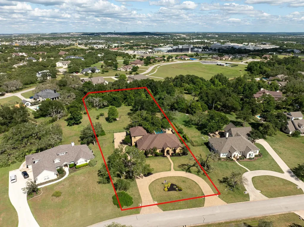 416 Shadywood Lane Dripping Springs TX 78620
