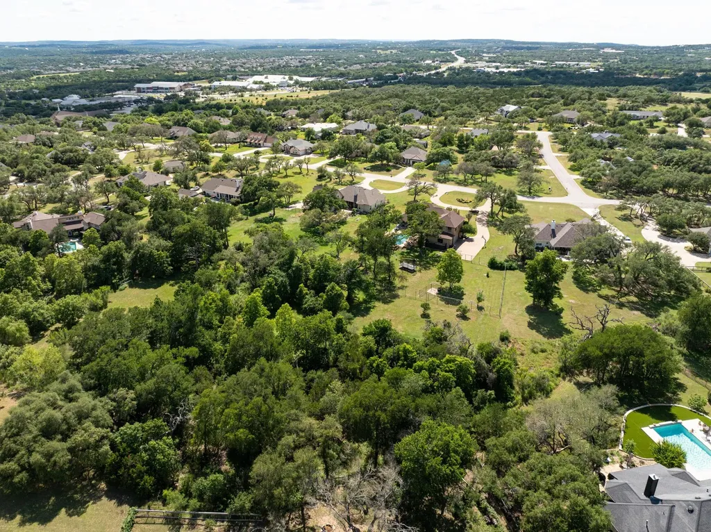 416 Shadywood Lane Dripping Springs TX 78620