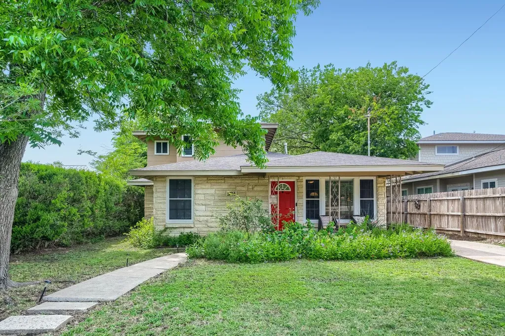 5214 Grover Avenue Austin TX 78756