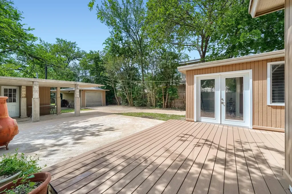 5214 Grover Avenue Austin TX 78756
