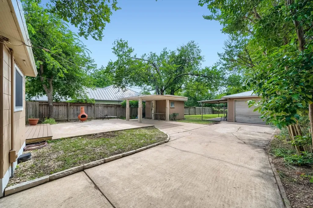 5214 Grover Avenue Austin TX 78756