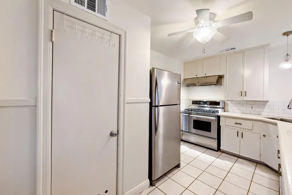 5214 Grover Avenue Austin TX 78756