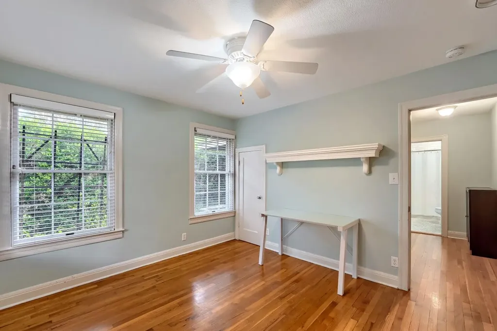 5214 Grover Avenue Austin TX 78756